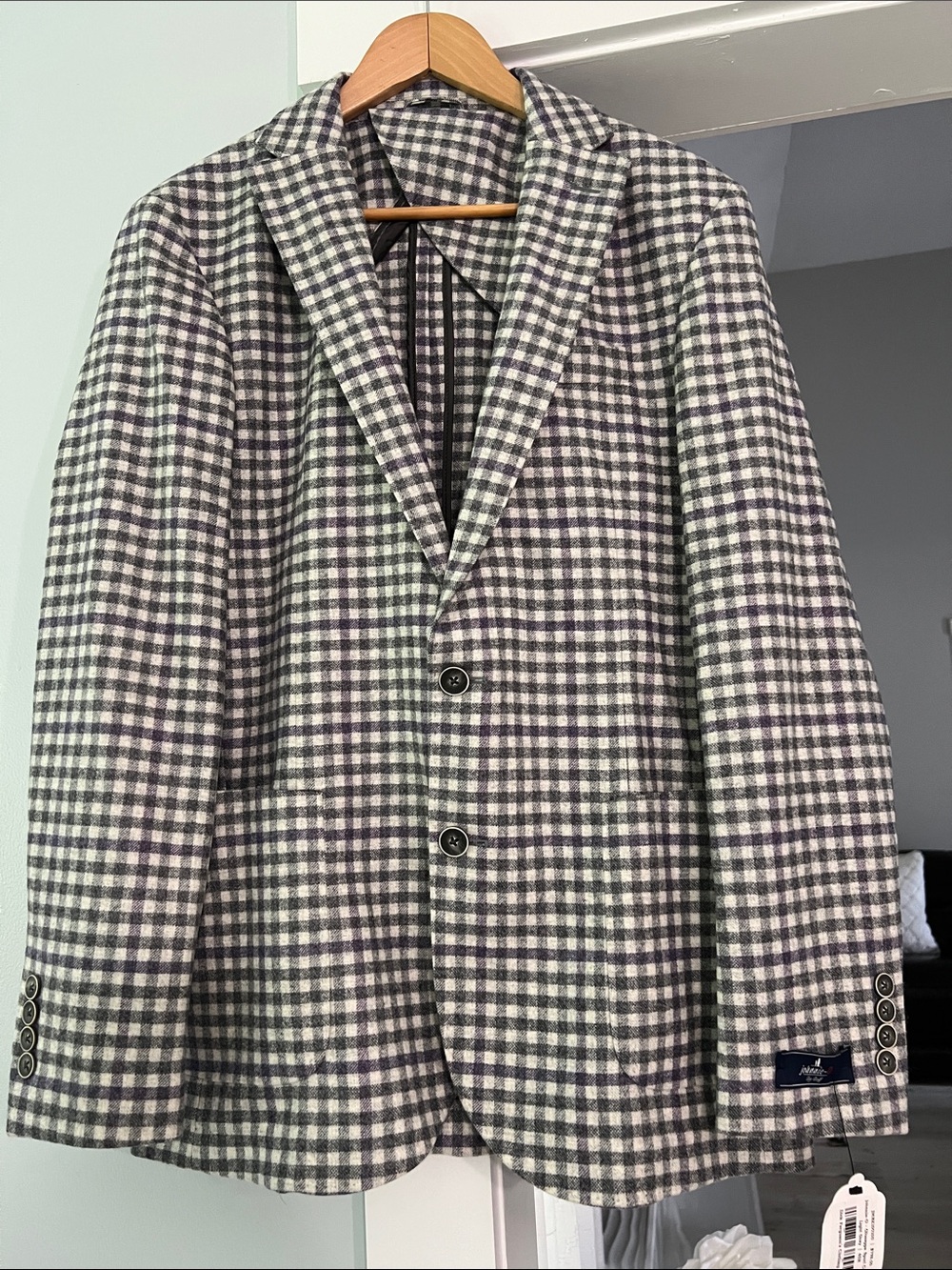 johnnie-O Giuseppe Grey and White Checked Sport Coat Sleeve Detail size 40R